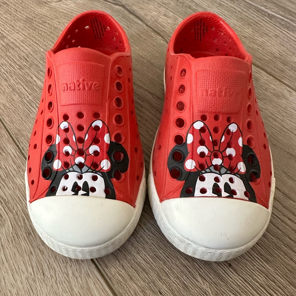 Native Disney Minnie Mouse Shoes - 8c